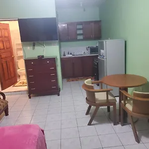 Appartement Wizzy, Ocho Ríos